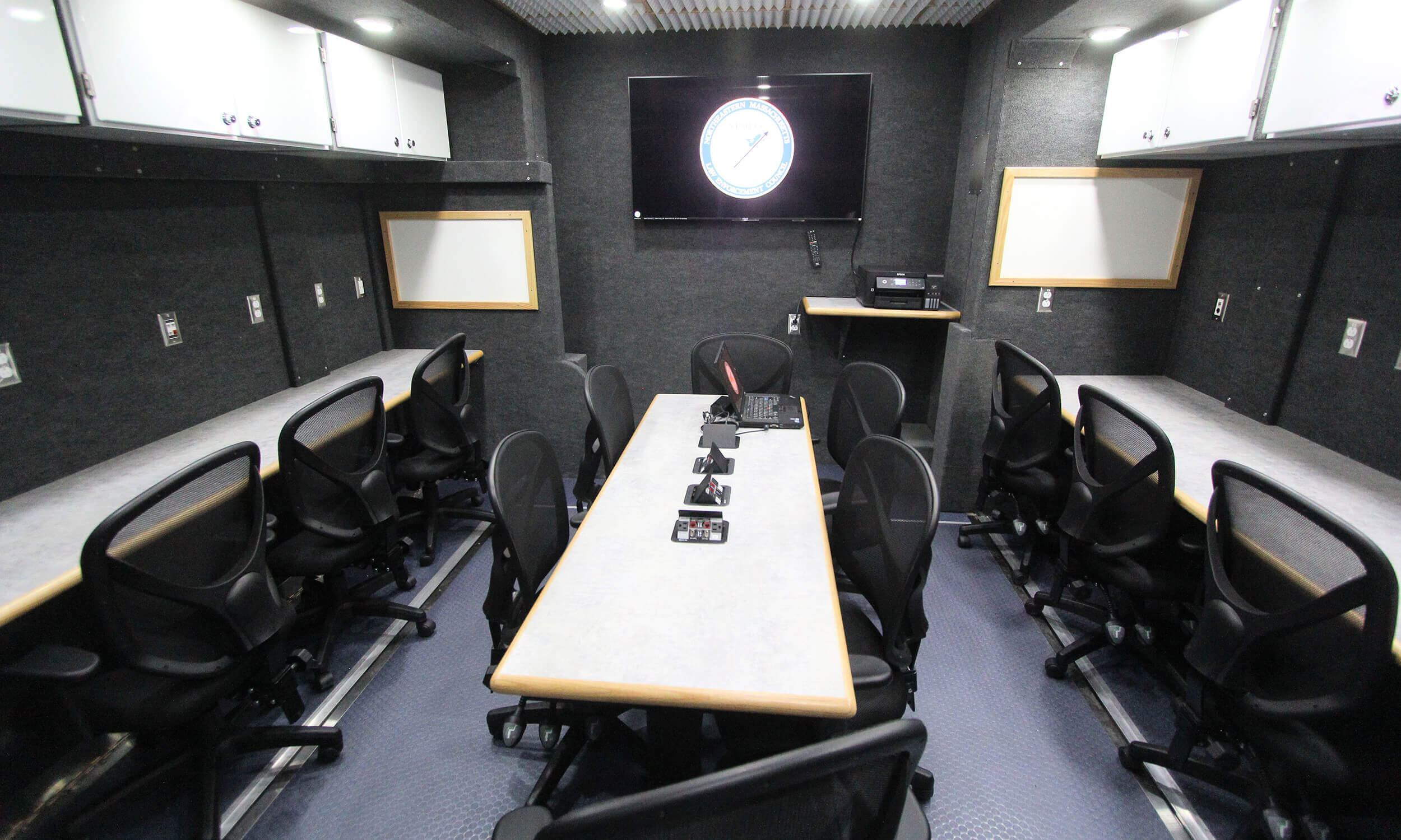 Modular-Command-Centers-Interior-Conference-Space